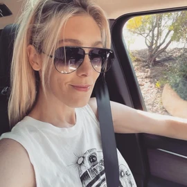 lori freire profile image