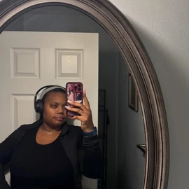 crystal Cole profile image