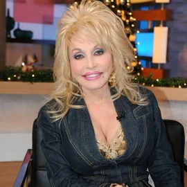 Dolly Parton ✅ profile image