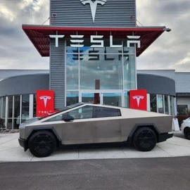 Mrs Elon musk profile image