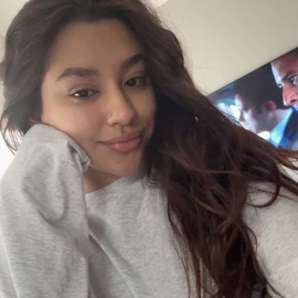 Julia Nicole profile image