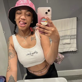 Mikka Douglas profile image