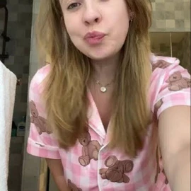 Mary Jessica profile image