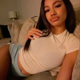 Emilia♥️💘 profile image