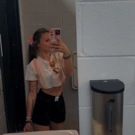 Scarlett Tristen profile image