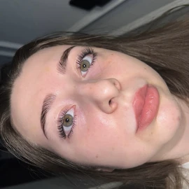 Olivia Tina profile image