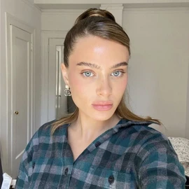 Evelyn Sophia profile image