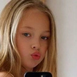 Mary sexy profile image