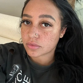 Emi Cheree profile image