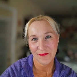Cathrina James profile image