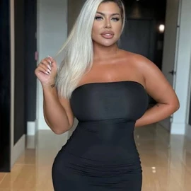 ashley pierce profile image