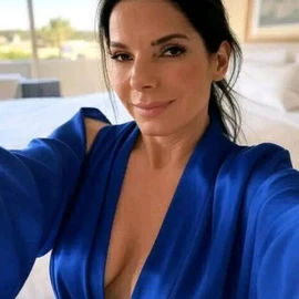 SANDRA BULLOCK profile image