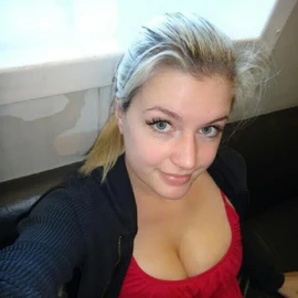 Clara Mike profile image
