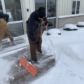 SNOW REMOVAL SERVICE profile image