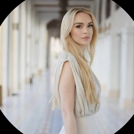 Lindsey profile image