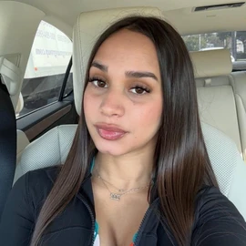 Skylar Mia profile image