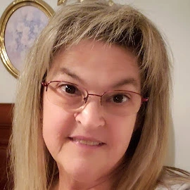 Nicki Mary profile image