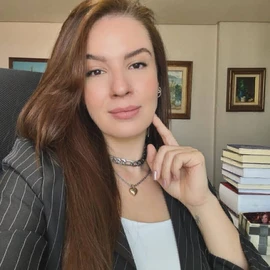 Olivia Sophia profile image