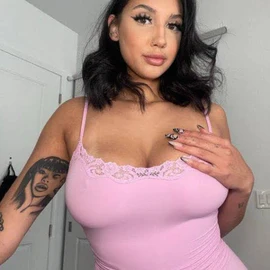 Karlee grey profile image