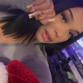 Celine Rose profile image