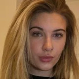 Elizabeth Brown profile image