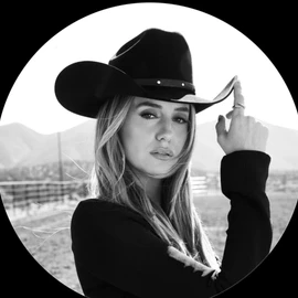 Lainey Wilson profile image