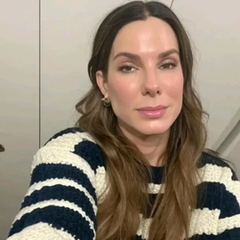 Sandra Bullock profile image