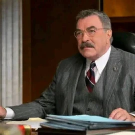 Tom's Selleck profile image