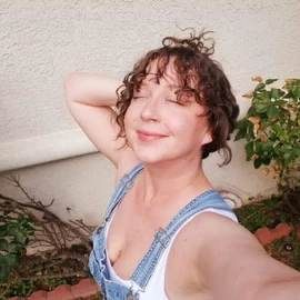 Sabrina profile image