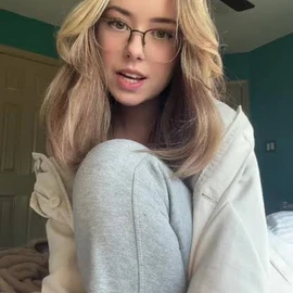 Ella profile image