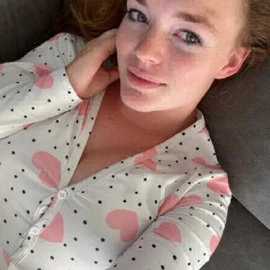 Emilia Brown profile image
