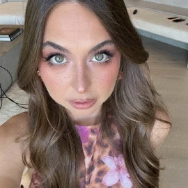 Molly Banks profile image