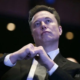 Elon Musk profile image