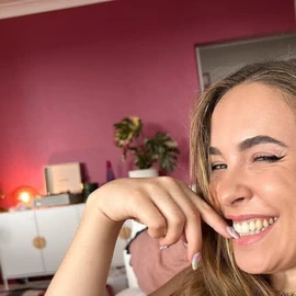 Bella Smith profile image