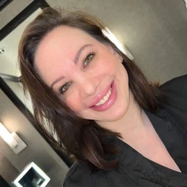 Amelia Eveynl profile image