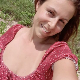 Rose Tucker profile image