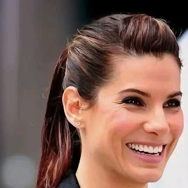 Sandra Bullocks profile image