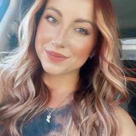Elizabeth Grass profile image