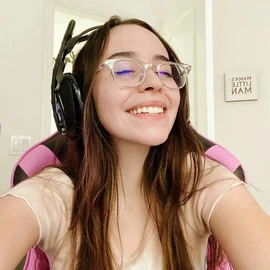 Olivia3383 profile image