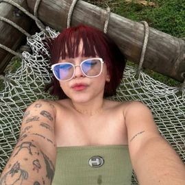 sarah laurel profile image