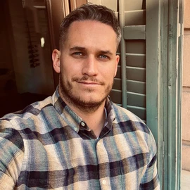 Davis Hartmut profile image