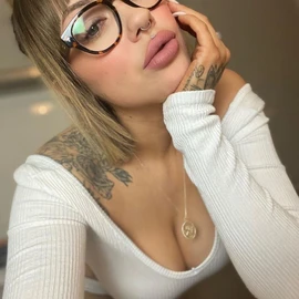 Becky Riley profile image