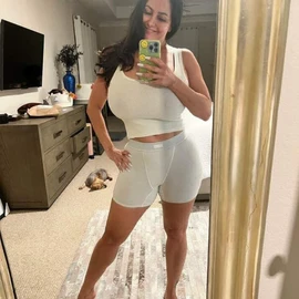 Ava Adams profile image