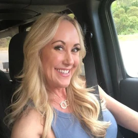 Mary Emily profile image