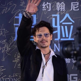 johnny Depp profile image