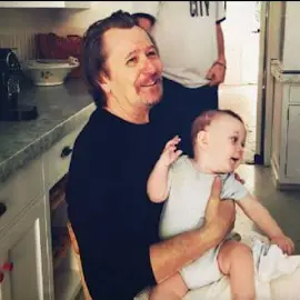 Gary Oldman Leonard profile image