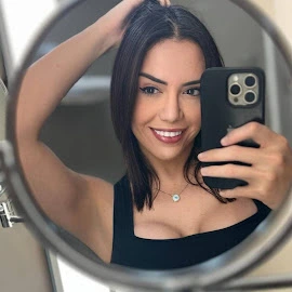 Grace Thompson profile image