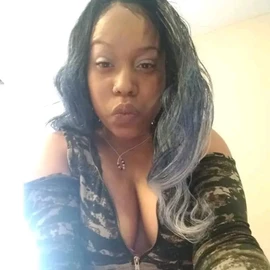 Flora Thomas profile image