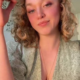 Elsie Jessica profile image