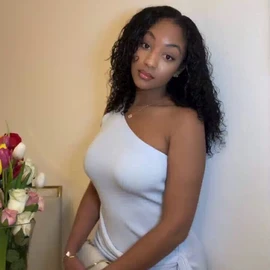 Joi Alexandri profile image